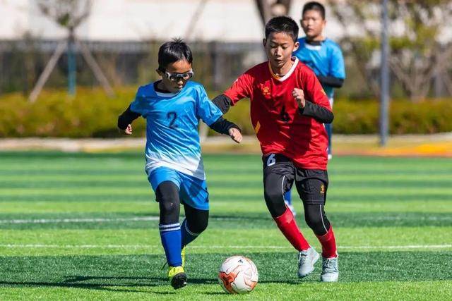 世体：巴萨对小图拉姆感兴趣 但不想花高价签约